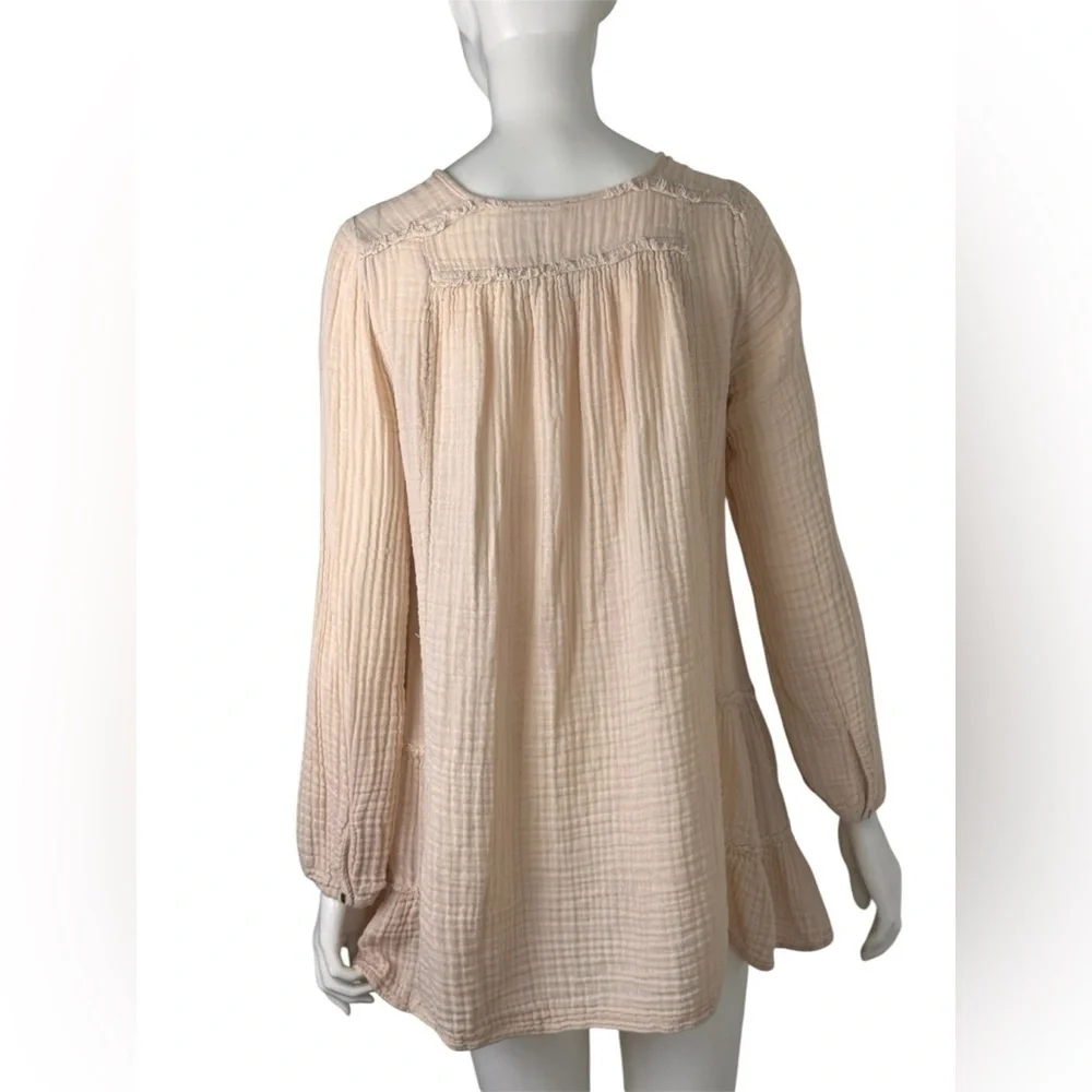 Free People Cream Button-Down Blouse Size Large. E19